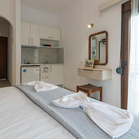Hotel Postman'S House Parga Esterno foto