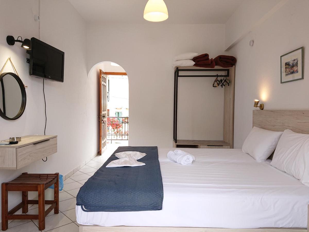 Hotel Postman'S House Parga Esterno foto